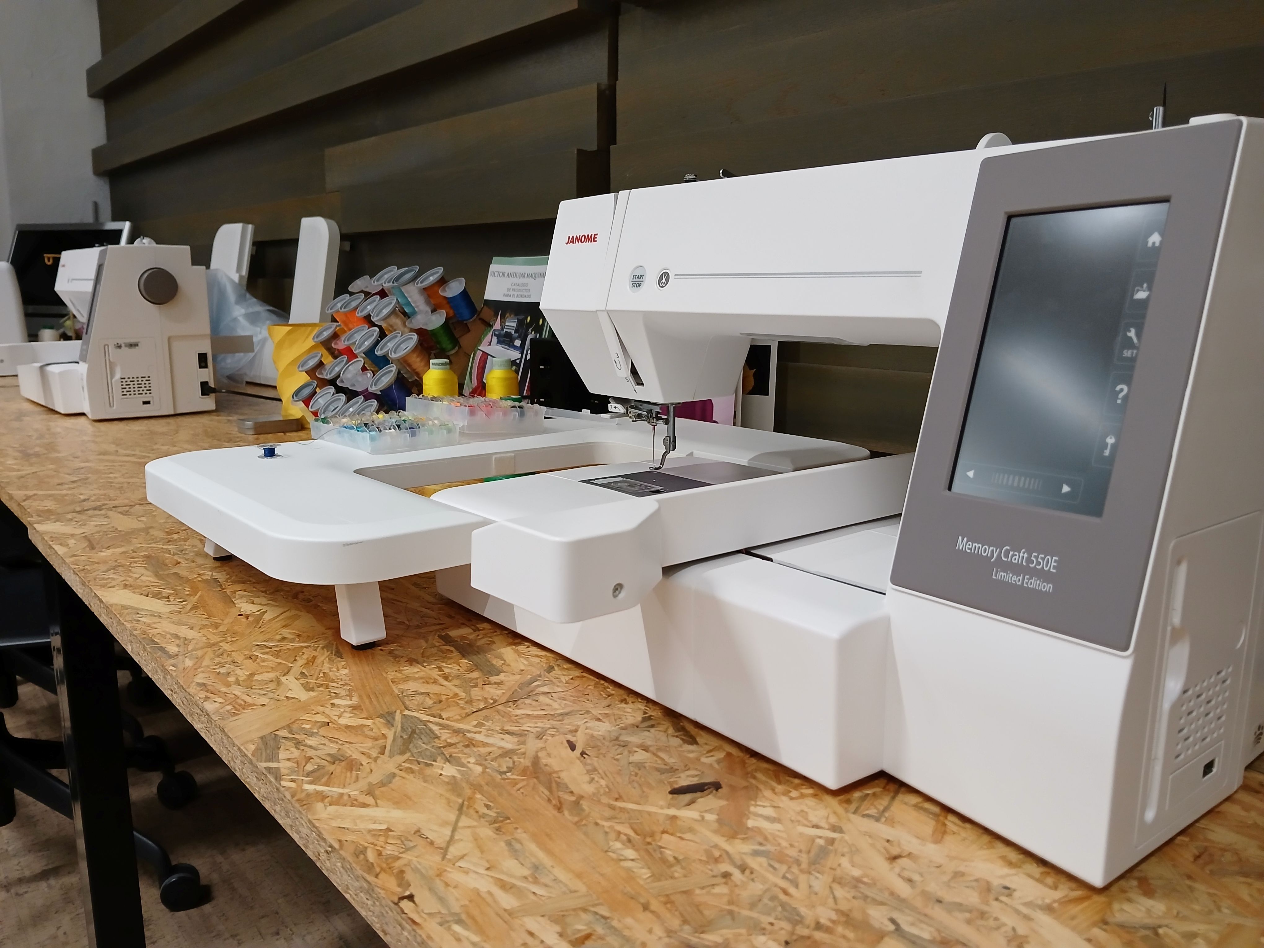 galería Janome MC 550e